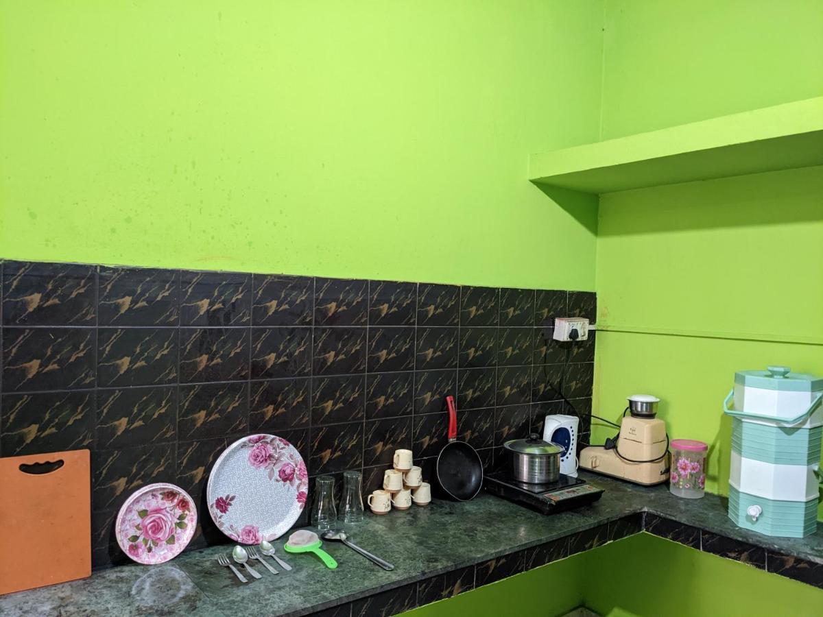 Shree Nivas Homestay Puri Ngoại thất bức ảnh