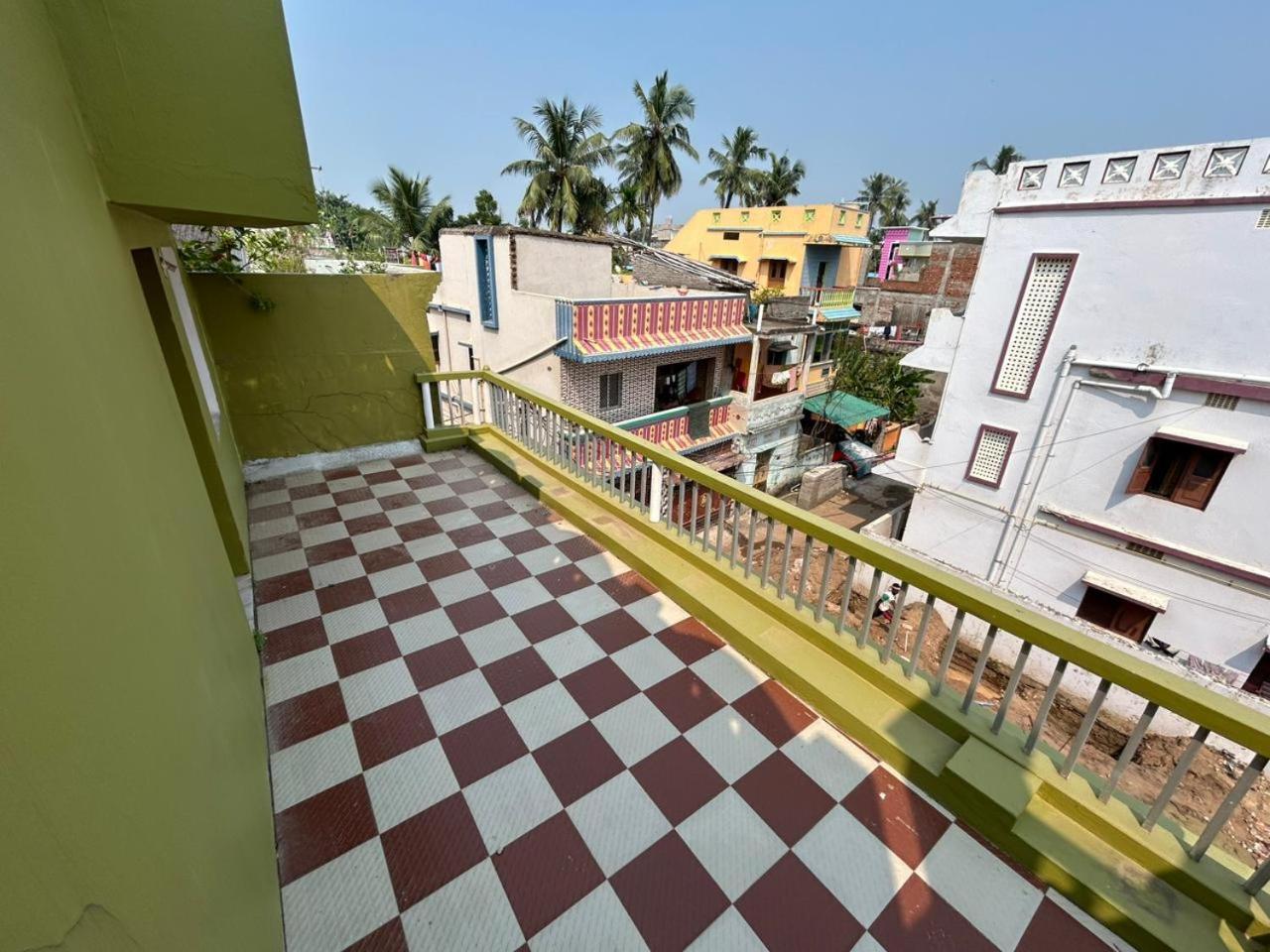 Shree Nivas Homestay Puri Ngoại thất bức ảnh