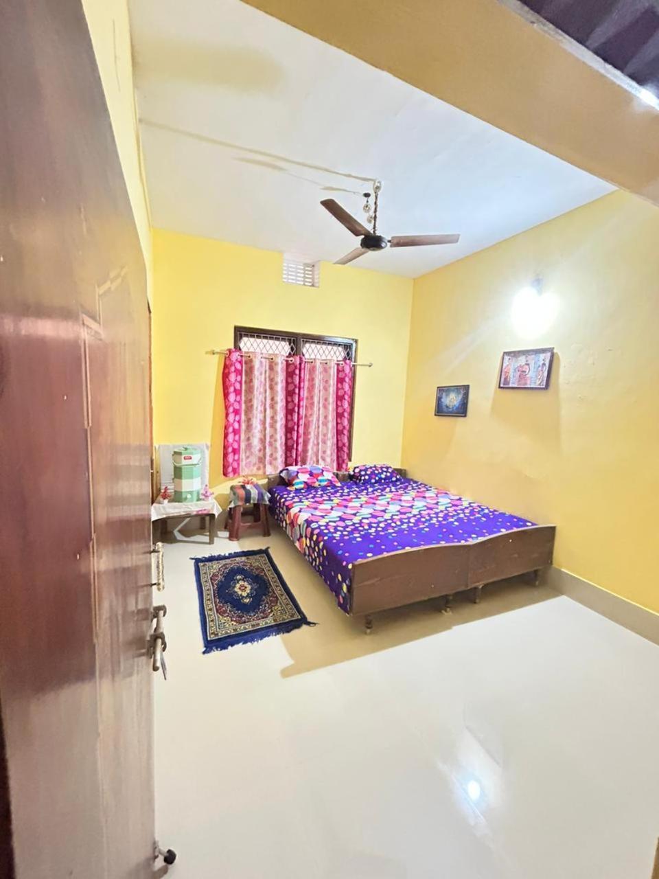 Shree Nivas Homestay Puri Ngoại thất bức ảnh
