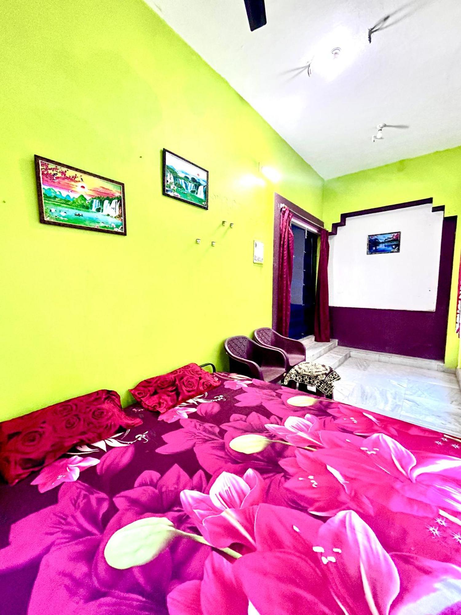 Shree Nivas Homestay Puri Ngoại thất bức ảnh